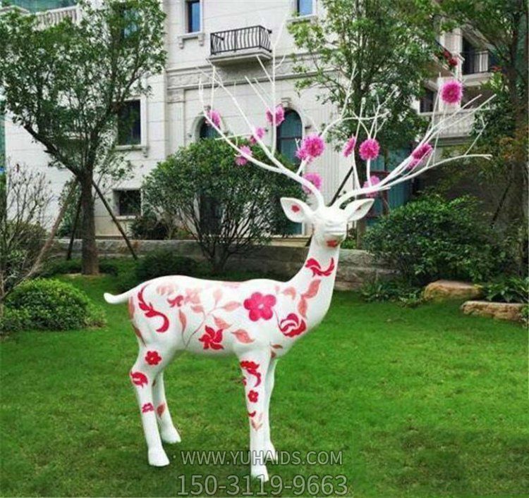 玻璃钢彩绘花朵梅花鹿雕塑园林草地摆件