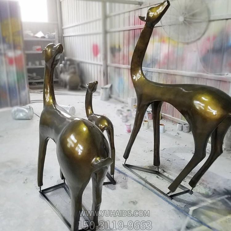 户外园林玻璃钢抽象动物鹿雕塑