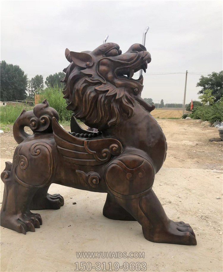 户外街道创意不锈钢仿铜神兽貔貅雕塑