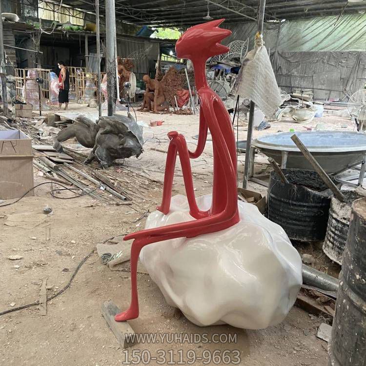 景区广场摆放玻璃钢抽象人物雕像雕塑