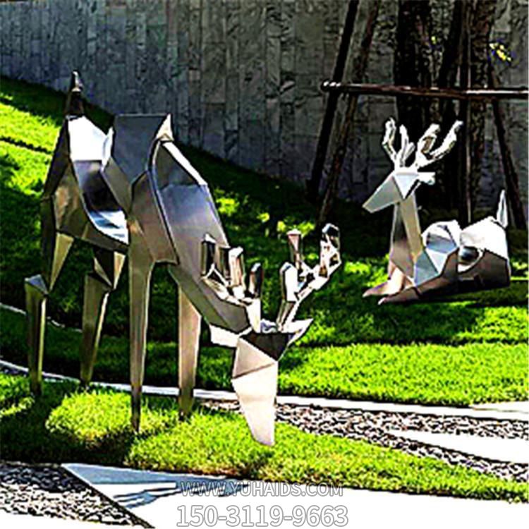 城市广场大型不锈钢几何抽象鹿雕塑