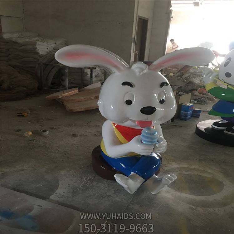 户外园林玻璃钢卡通兔子雕塑