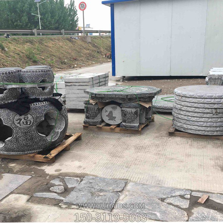 庭院户外青石石雕圆形桌椅雕塑