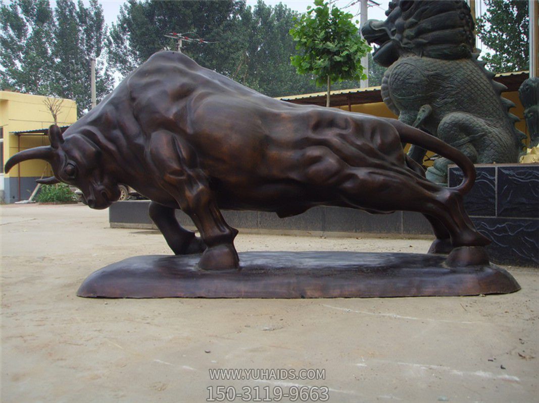 铸铜牛斗牛雕塑