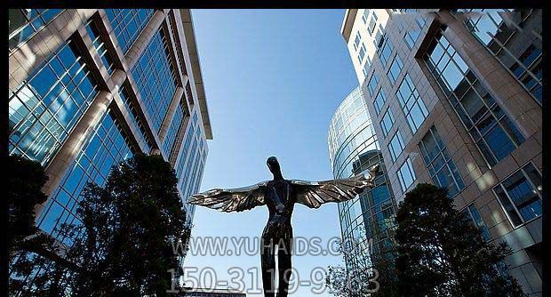 广场不锈钢抽象镜面天使雕塑