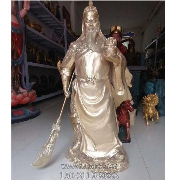 铸铜立式拿刀的关公雕塑