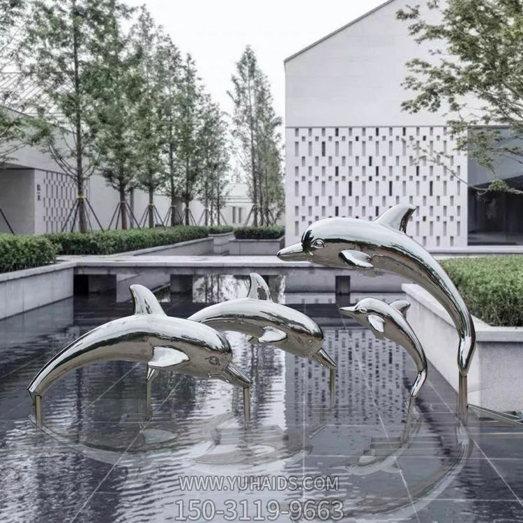 不锈钢镜面喷泉水景海豚雕塑