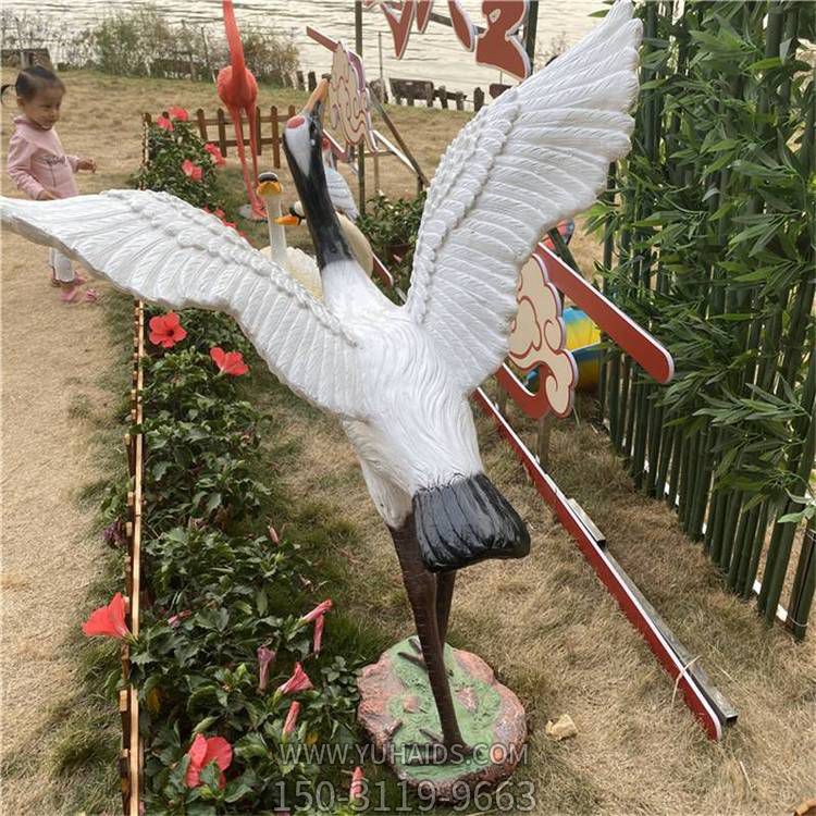 动物园池塘玻璃钢仿真动物仙鹤雕塑