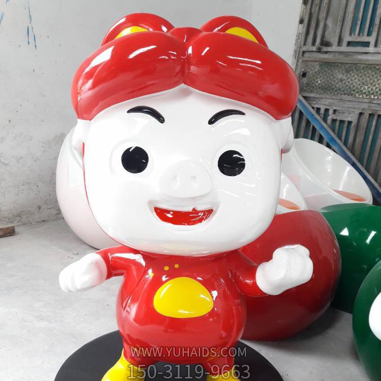 幼儿园游乐场玻璃钢卡通猪猪侠雕塑