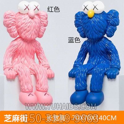 商业广场摆放红色蓝色坐姿芝麻街玻璃钢公仔摆件雕塑