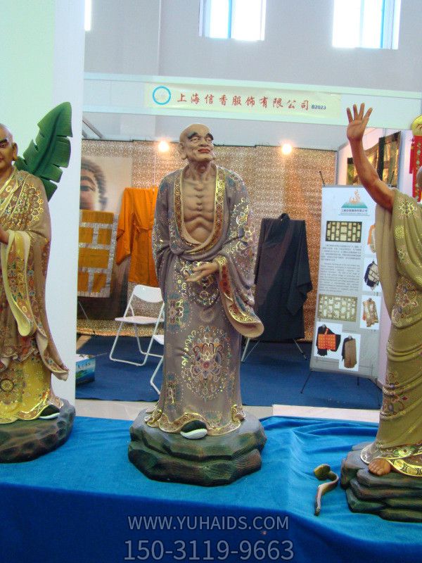 广场大型玻璃钢彩绘供奉神佛十八罗汉雕塑