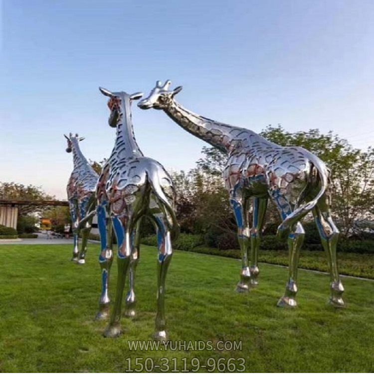 户外广场大型不锈钢镜面创意长颈鹿雕塑