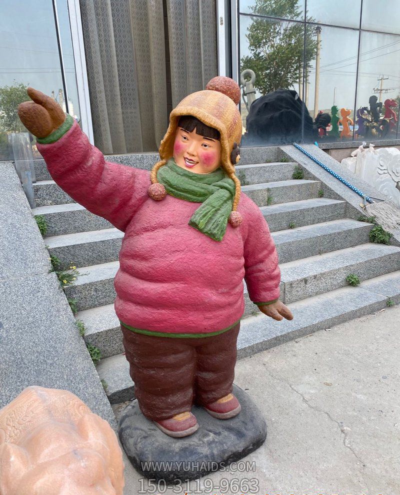 景区创意玻璃钢彩绘小女孩儿童雕塑