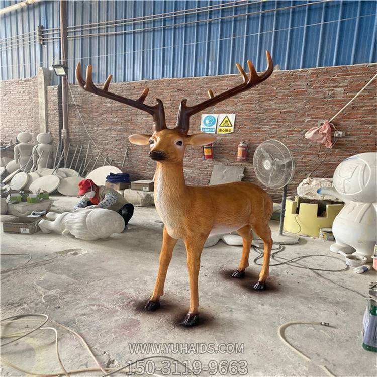 玻璃钢仿真动物户外园林梅花鹿雕塑