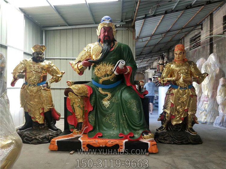 景区玻璃钢彩绘大型关公关羽雕塑