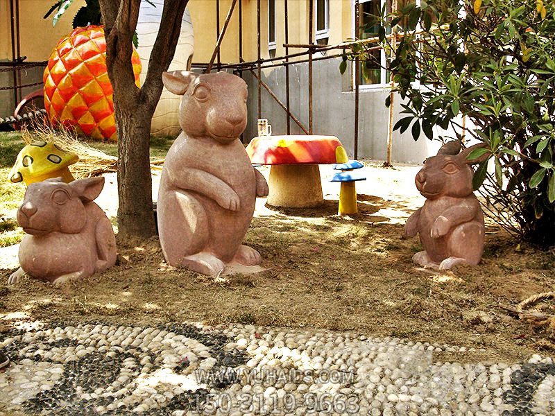 庭院三只抽象玻璃钢兔子雕塑