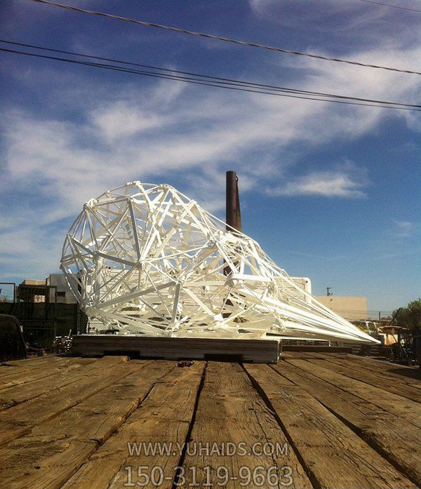 酒店景区抽象镂空白色不锈钢冰淇淋雕塑