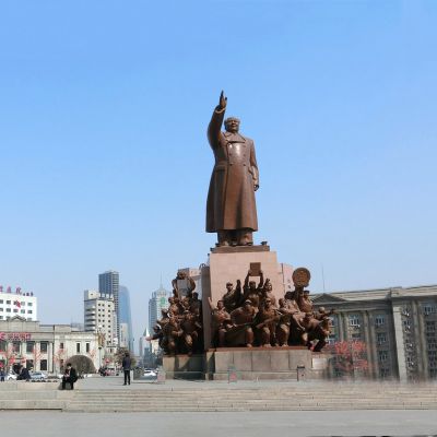 城市广场毛主席大型人物景观毛泽东雕塑