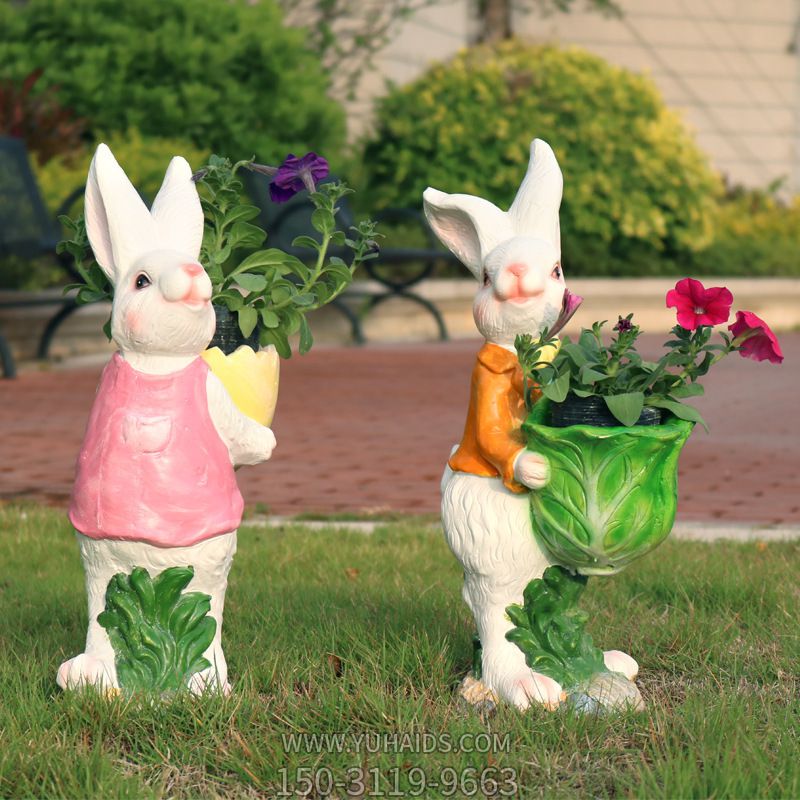 玻璃钢彩绘可爱童趣户外摆件兔子雕塑