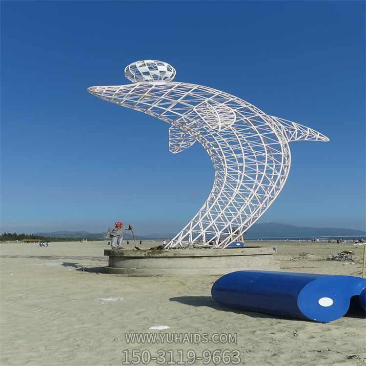 沙滩广场装饰不锈钢镂空海豚顶球景观雕塑