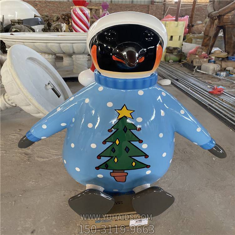 游乐场摆放玻璃钢彩绘企鹅小品雕塑