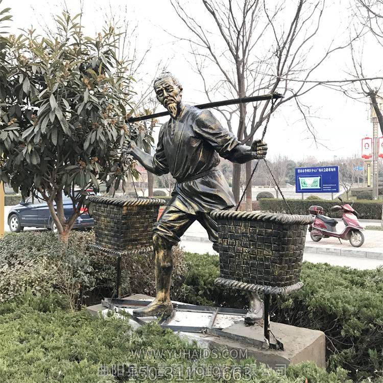 城市街道草坪摆放玻璃钢仿铜农耕民俗收粮食人物景观雕塑摆件 