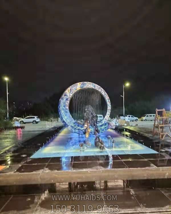 广场不锈钢创意水帘圆环喷泉雕塑