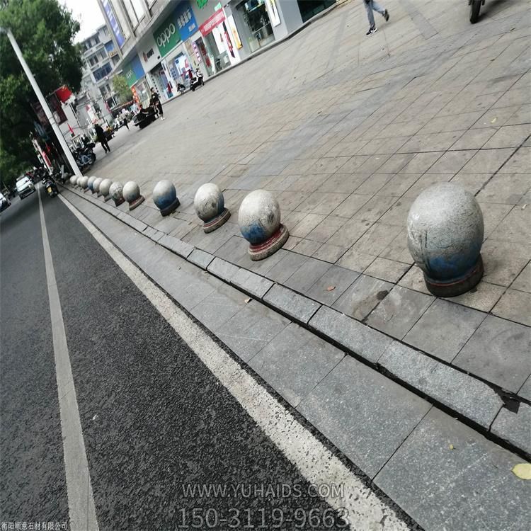 城市街道摆放花岗岩雕刻挡车石球门墩雕塑