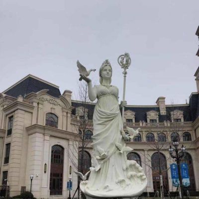 大型广场摆放玻璃钢西方女神雕塑模型