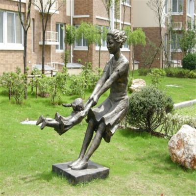 铸铜 喷漆 小区园林摆放母女人物雕塑