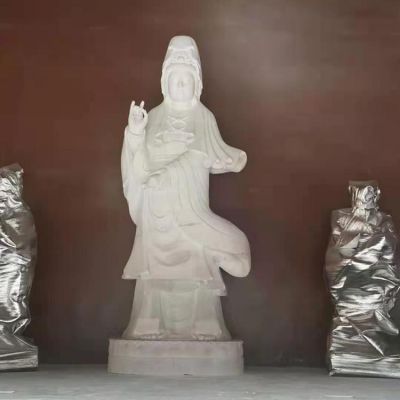 景区寺院摆放汉白玉雕刻观音雕像