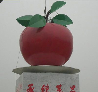 仿真彩绘不锈钢广场大型苹果雕塑