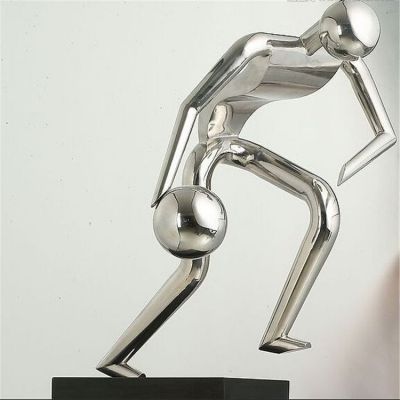 不锈钢镜面抽象打球的人物雕塑