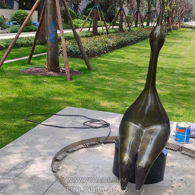 公园不锈钢抽象动物景观不锈钢仿铜雕塑