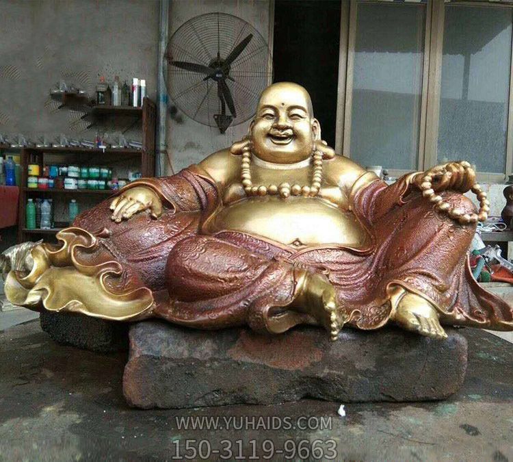 不锈钢大型仿真人物景观坐着的弥勒佛雕塑