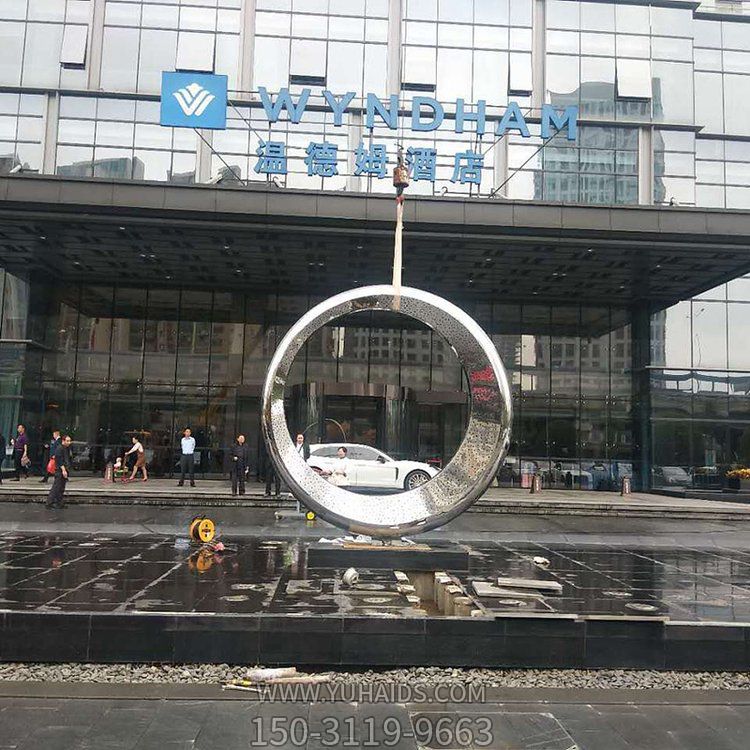 商场户外不锈钢几何园林景观圆环雕塑
