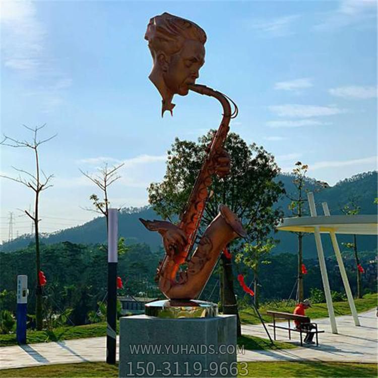 广场户外创意景观演奏音乐的抽象人物雕塑