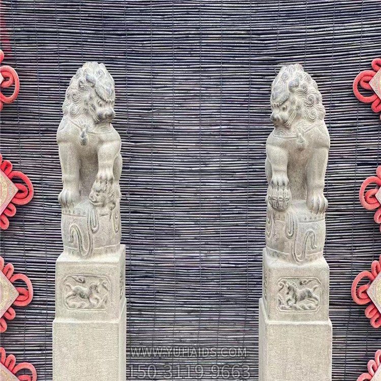 仿古狮子石雕栓马柱雕塑
