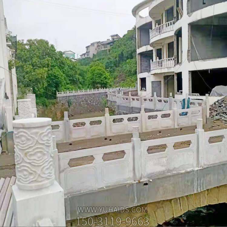 景区河道边装饰汉白玉防护石栏杆雕塑
