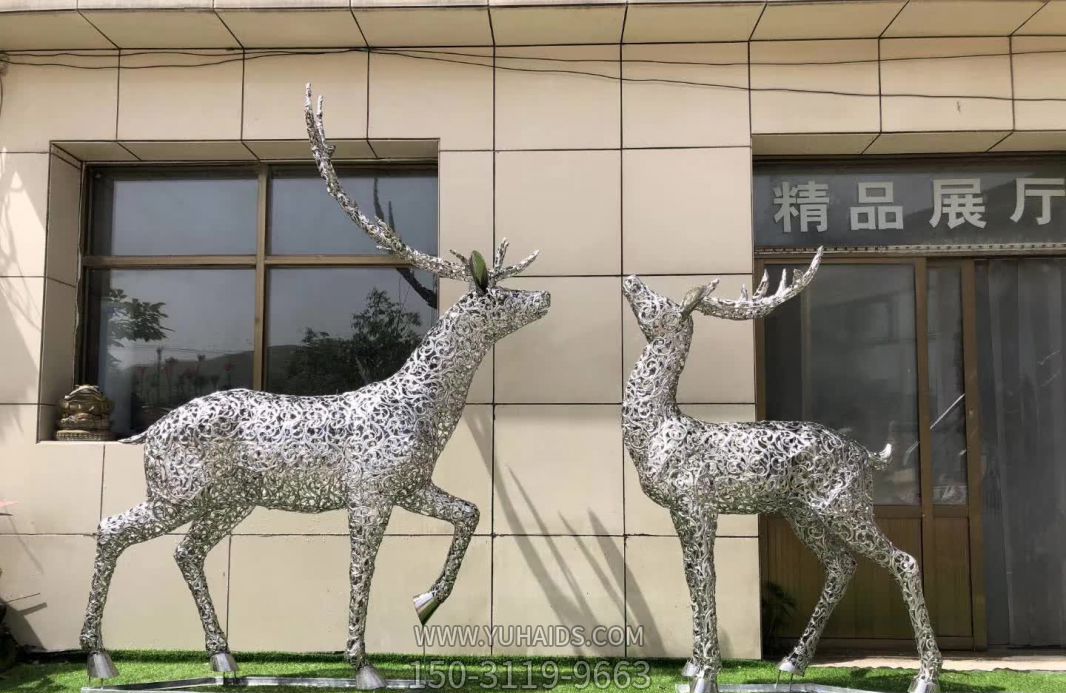 公园不锈钢创意两只梅花鹿雕塑