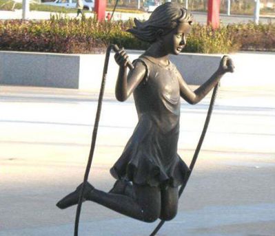 公园跳绳女孩人物玻璃钢仿铜雕塑