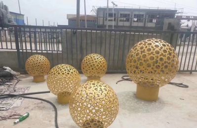 庭院别墅创意金属金色镂空球雕塑