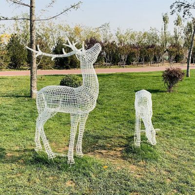 不锈钢丝网造型鹿雕塑