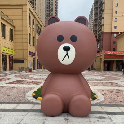 商业街户外摆放玻璃钢大型布朗熊雕塑
