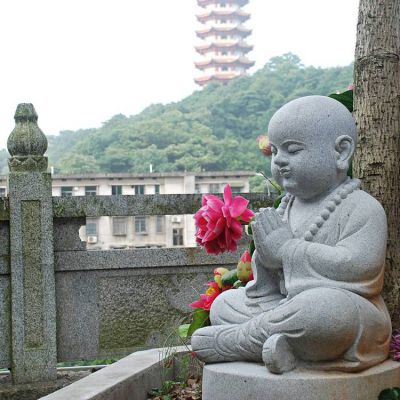 寺庙砂石石雕户外小和尚小沙弥雕塑