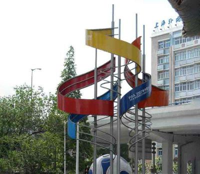 学院广场足球不锈钢雕塑