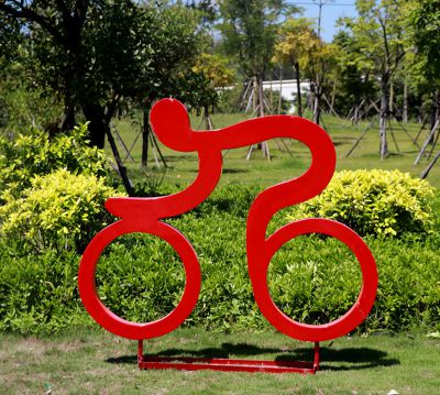 公园大型剪影自行车运动人物玻璃钢雕塑