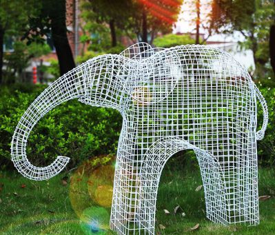 公园草坪镂空铁艺大象雕塑