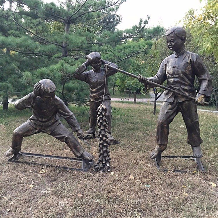 儿童放炮竹雕塑 小孩玩耍童趣人物广场主题雕塑