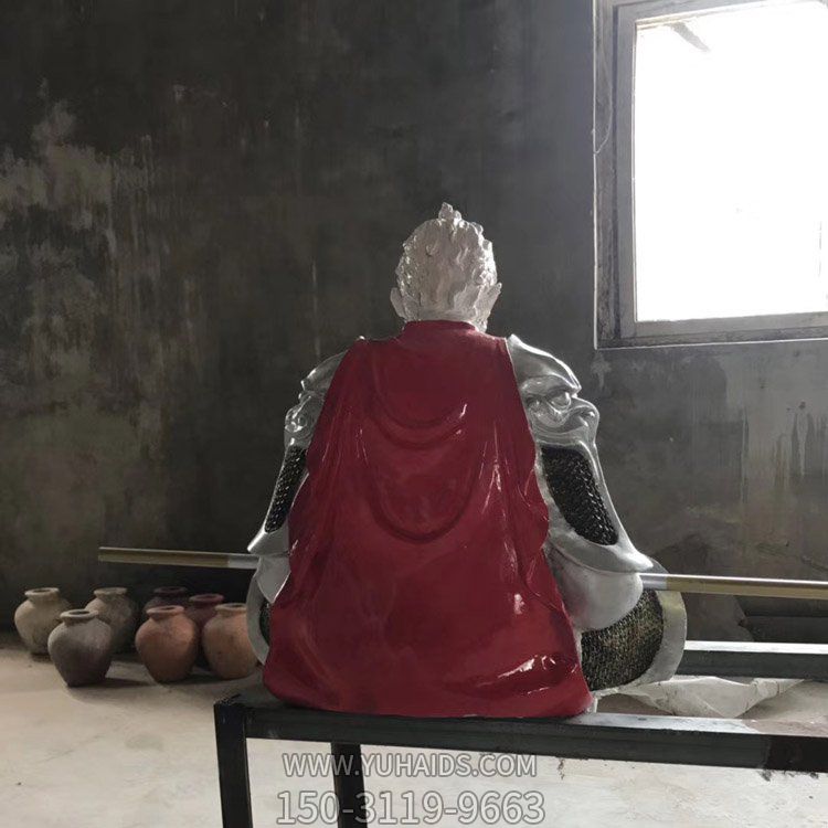 玻璃钢喷漆齐天大圣坐姿雕像游乐场主题公园摆件雕塑
